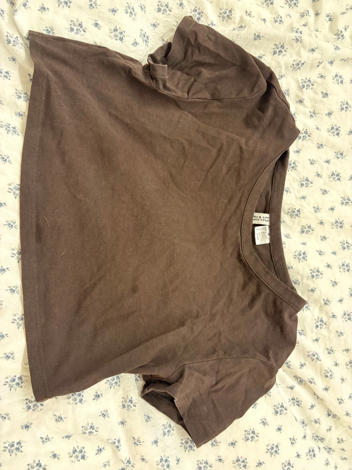 Brun croppad topp från H&M Divided