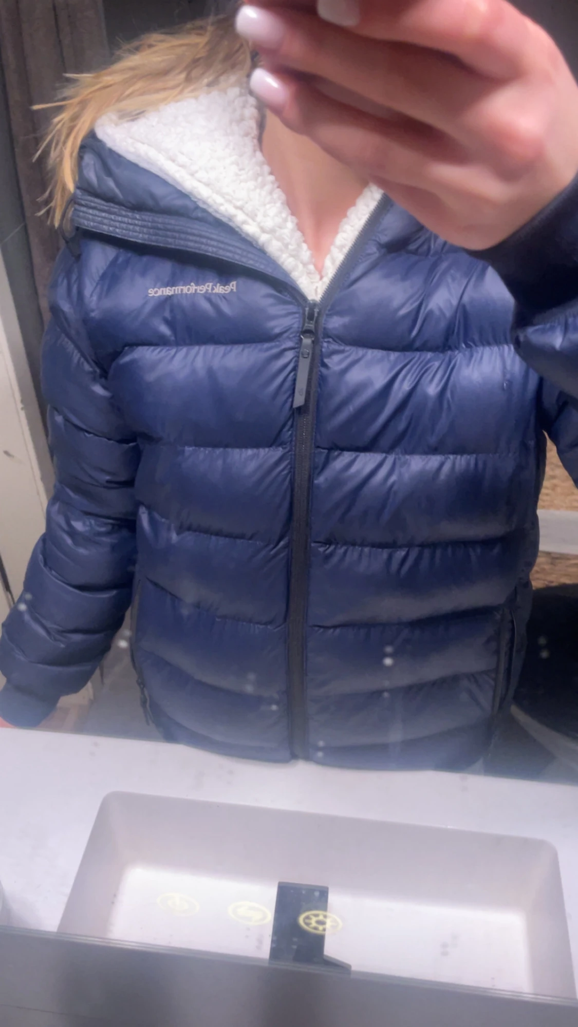 Blå Peak Performance pufferjacka