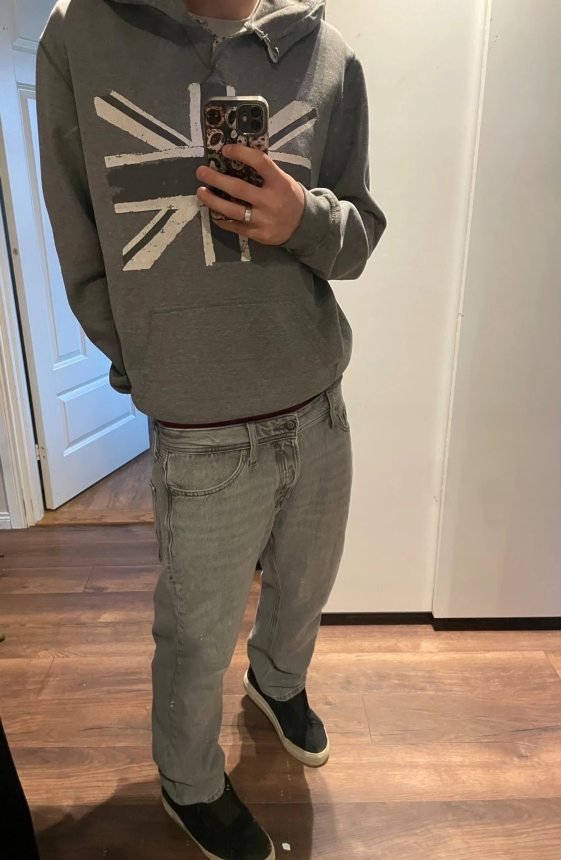 Säljer en indicode hoodie  - 1