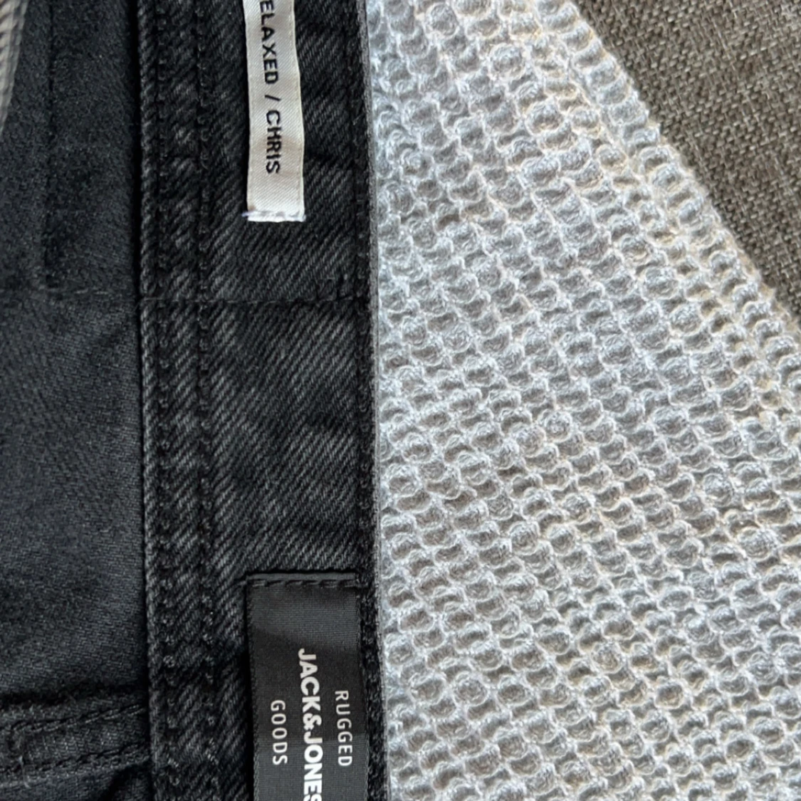 Svarta relaxed jeans från Jack & Jones - 2