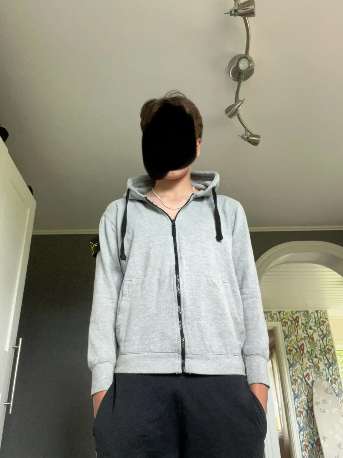 Grå hoodie från Stone Island