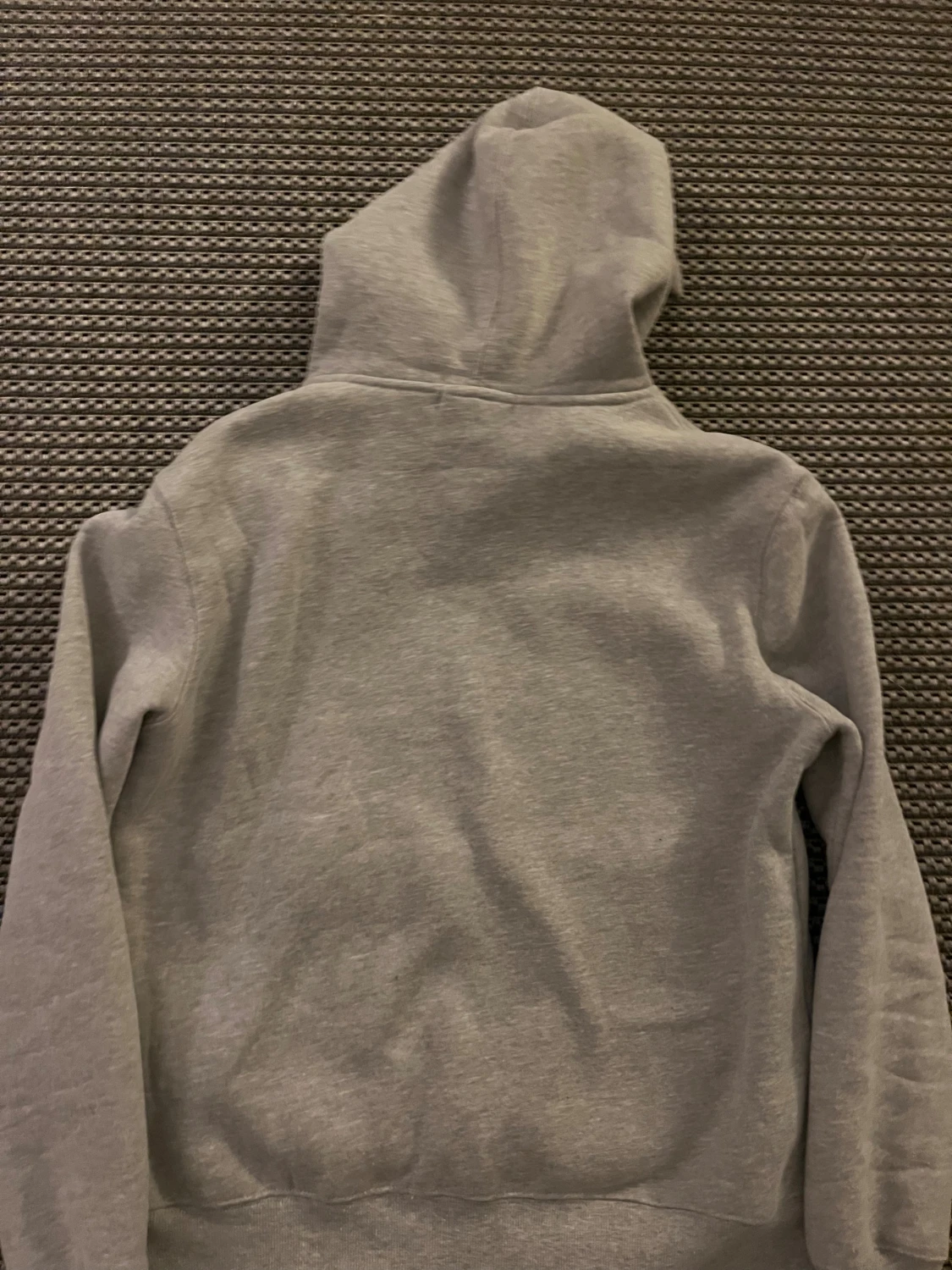 Grå hoodie från Polo Ralph Lauren - 2