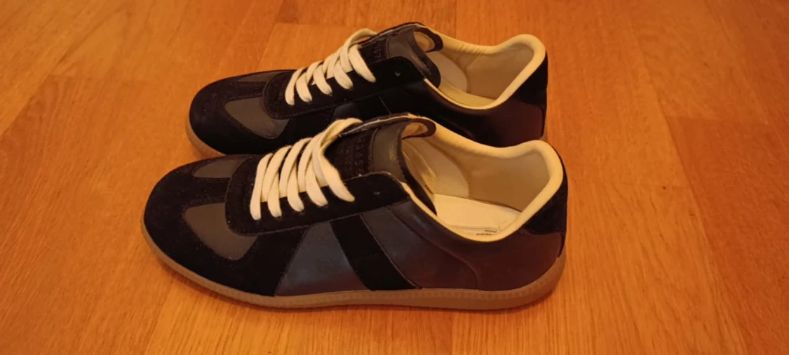 Svarta Maison Margielas  - 2