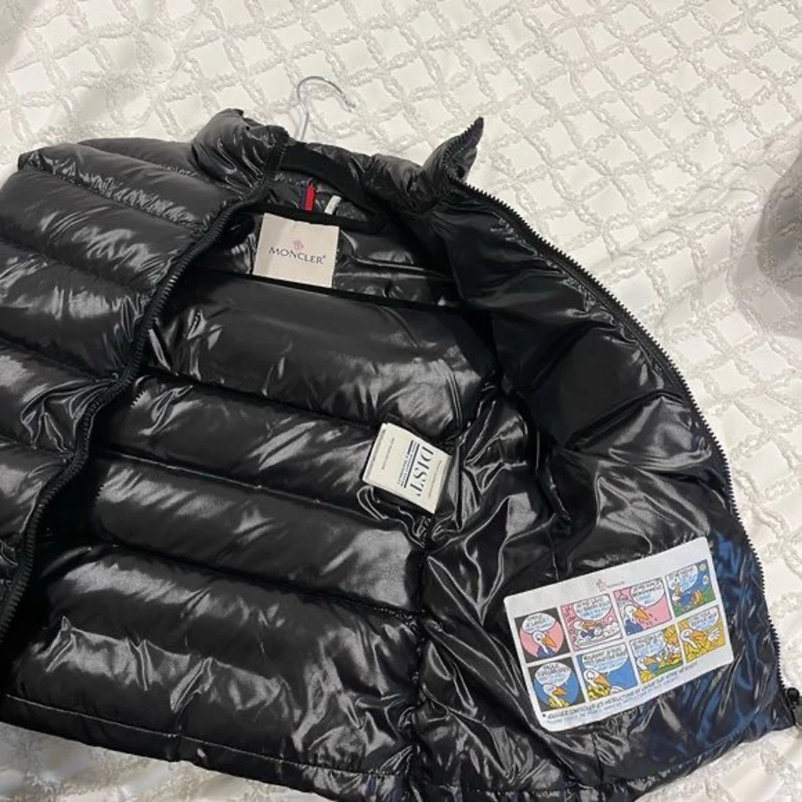 Svart Moncler pufferjacka med huva - 2