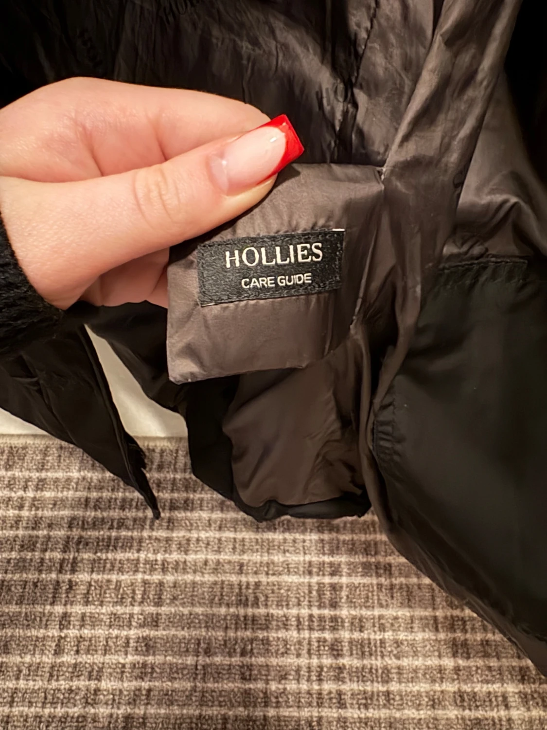 Svart Hollies dunjacka med päls - 3