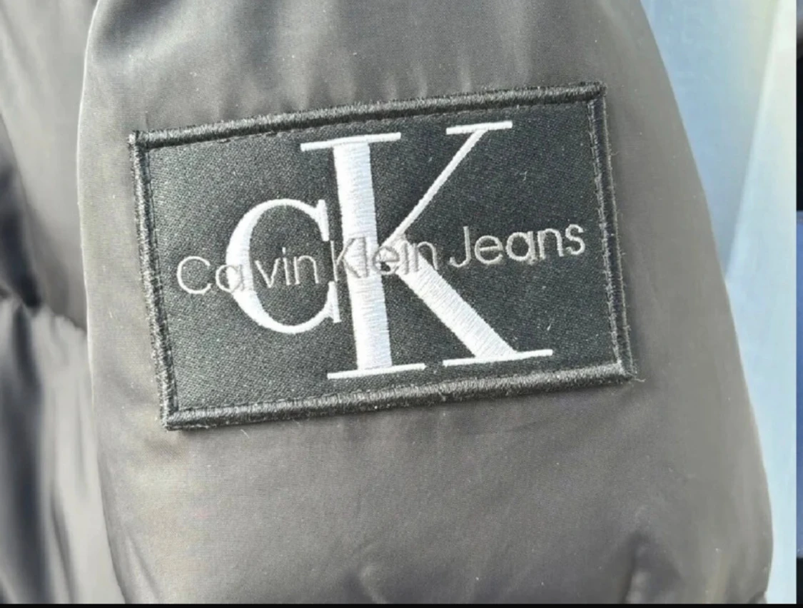 Svart pufferjacka Calvin Klein Jeans XL - 2