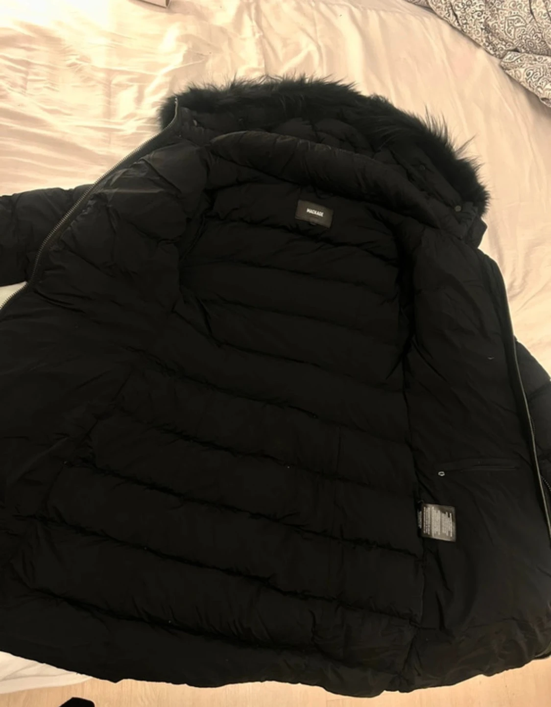 Svart lång dunjacka från Mackage - 2