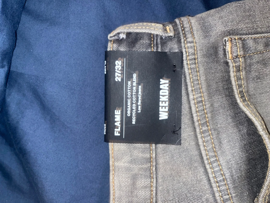 Weekday Flame bootcut jeans grå 27/32 - 2