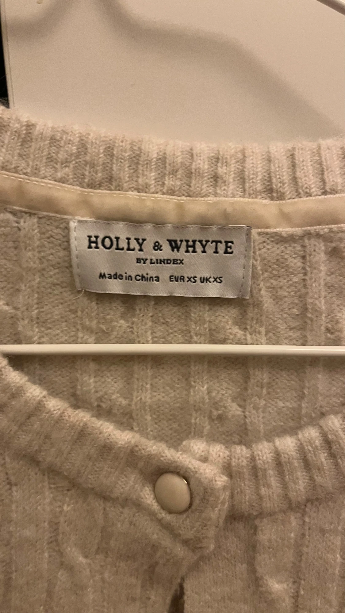 Beige kabelstickad kofta Holly & Whyte - 1