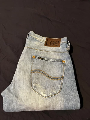 Lee jeans - Ett par lee jeans i bra skick. Storlek W34 L36. Hör av er vid frågor!