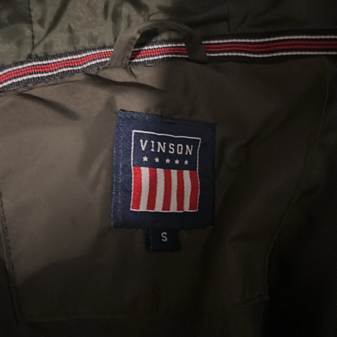 Mörkgrön pufferjacka från Vinson S polo club - 2