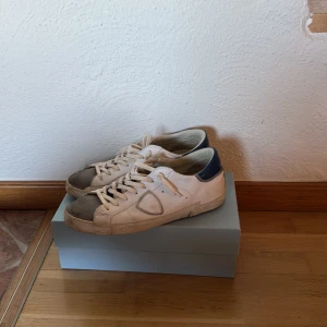 Philippe Model  - Philippe Models. Skick 8,5:10 Använt 7-8 gånger