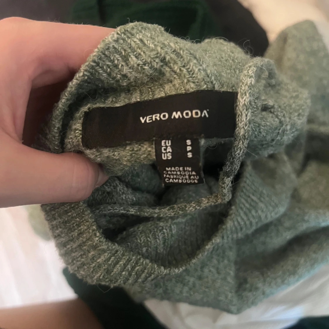 Grön stickad tröja från Vero Moda - 1