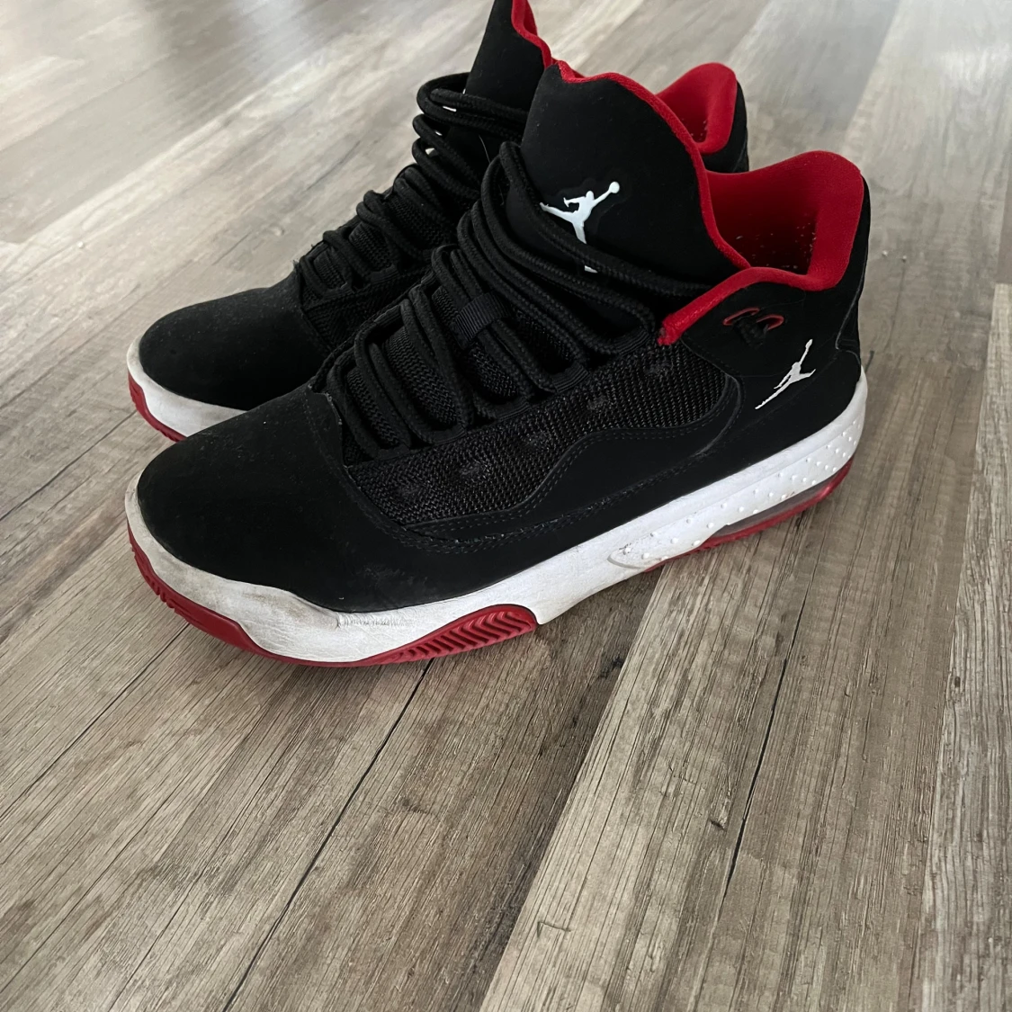 Svarta Nike Jordan sneakers strl 38 - 1