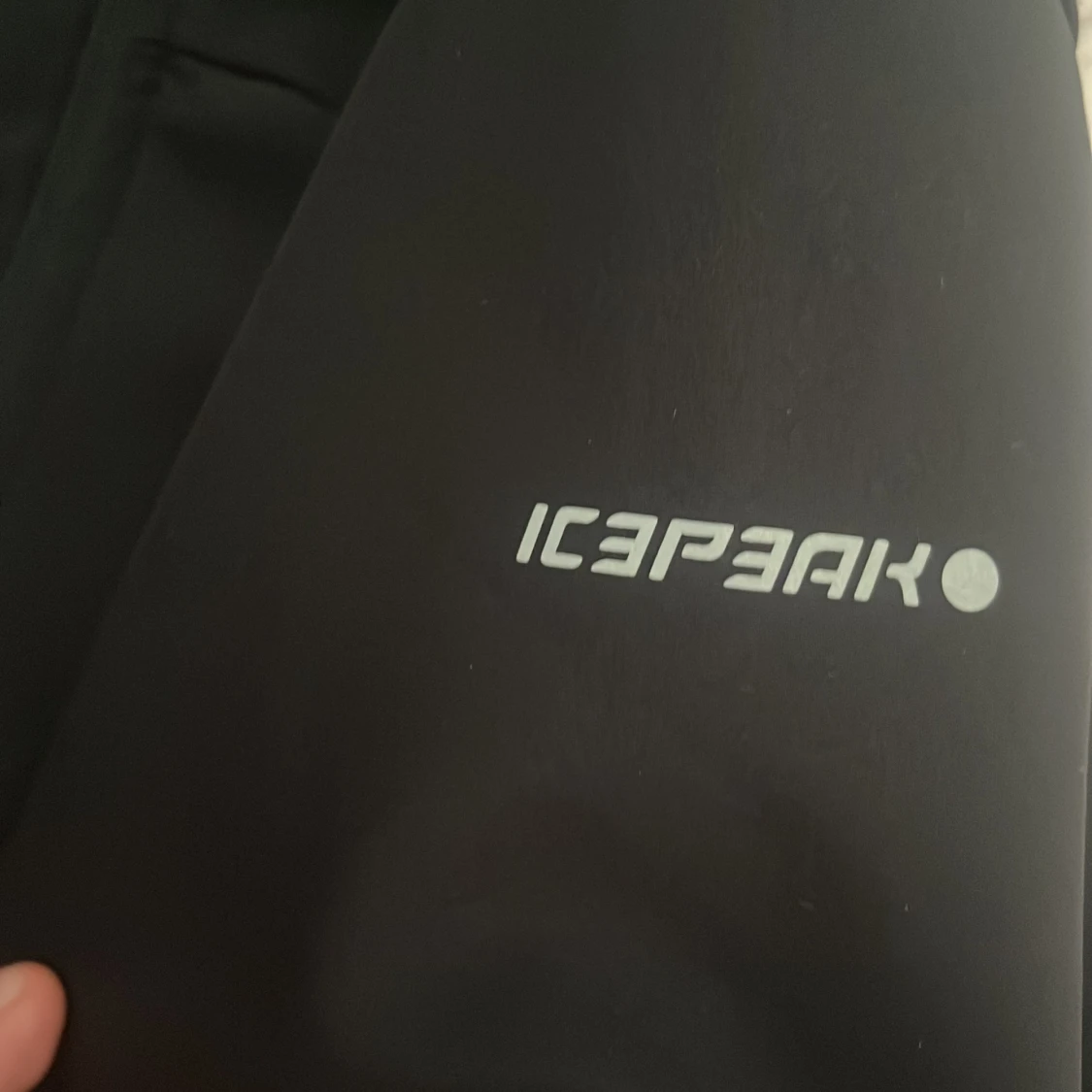Svart vindjacka från Icepeak med huva - 3