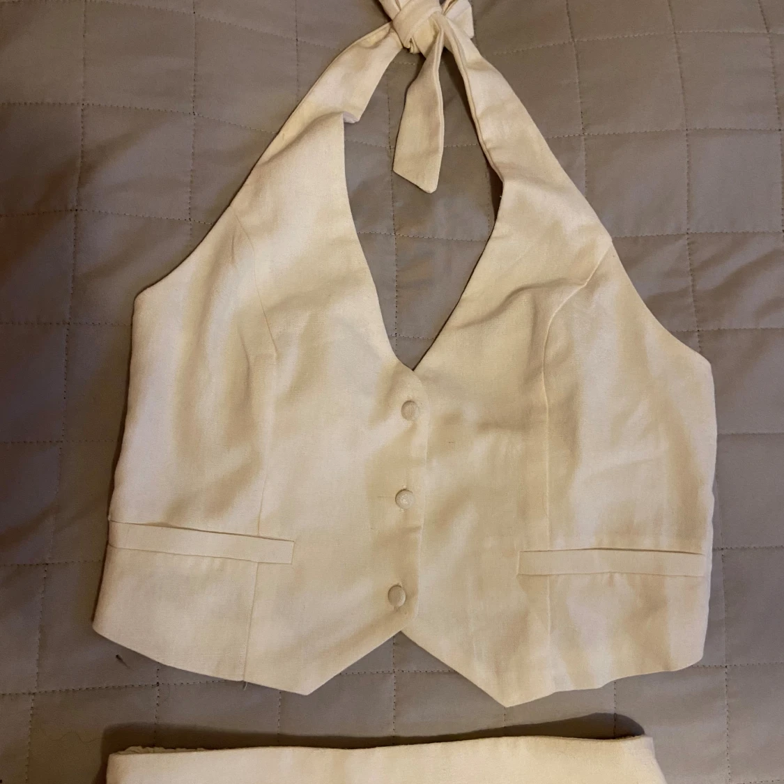 Sett omlottväst i linne-look & kjol - 1