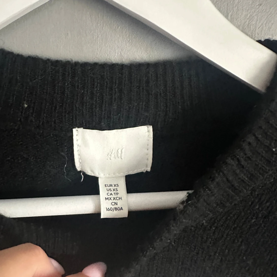 Randig svartvit stickad tröja H&M  - 2