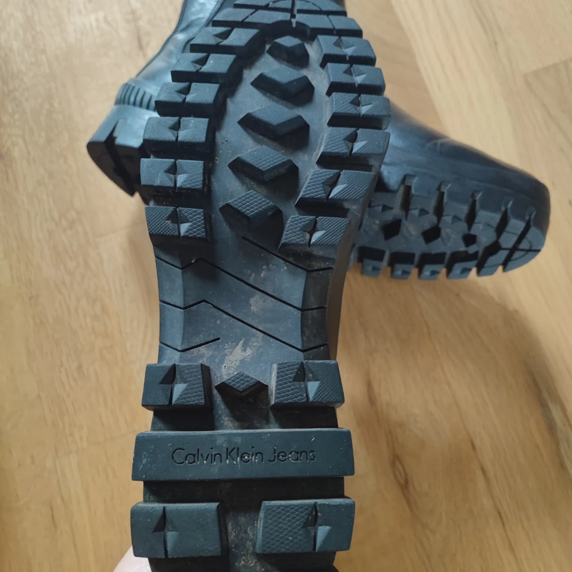 Svarta chelsea boots från Calvin Klein - 3