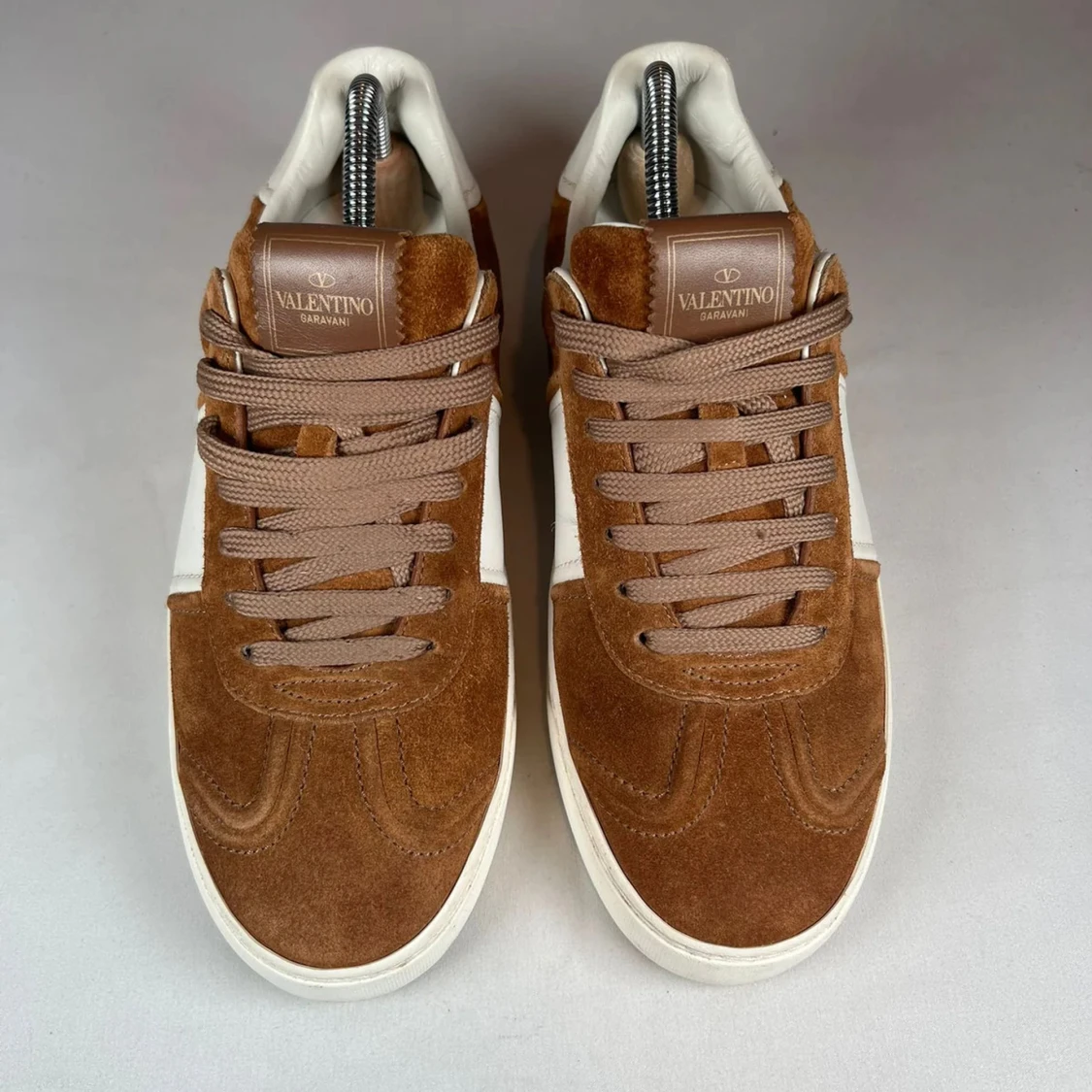 Valentino Garavani bruna sneakers mocka - 3