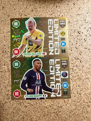Haaland och Mbappe Limited Edition - Säljer Fotbollskort med Mbappe och Haaland Limited edition