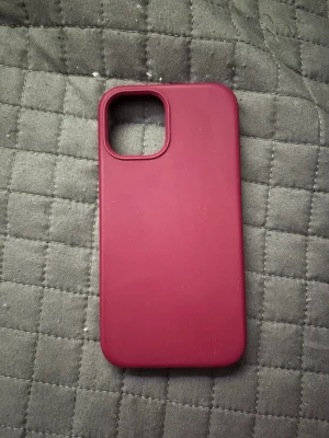 Mobilskal iPhone 12 - Supersnyggt mobilskal i silikon från surphy, mycket bra hållbarhet och bra material! 