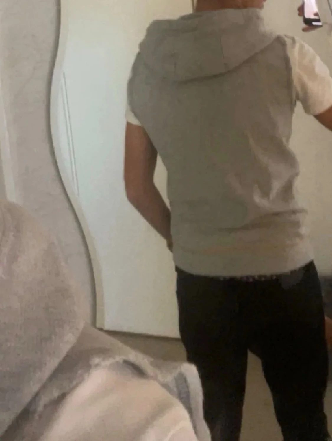 Grå ärmlös hoodie med orange snören - 1