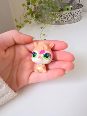 Littlest pet shop - HAMSTER #2739 - Authentic Littlest Pet Shop - Hasbro LPS Generation 4 Finns fler i min profil för samfrakt