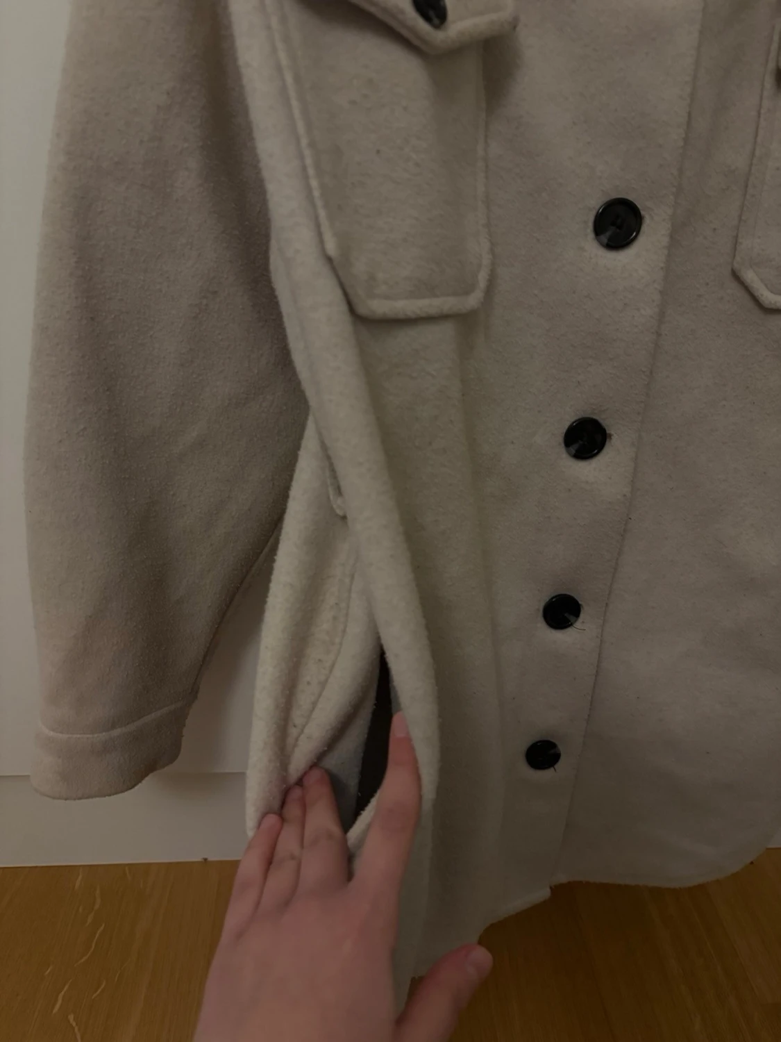 Beige overshirt från NLY Trend - 4