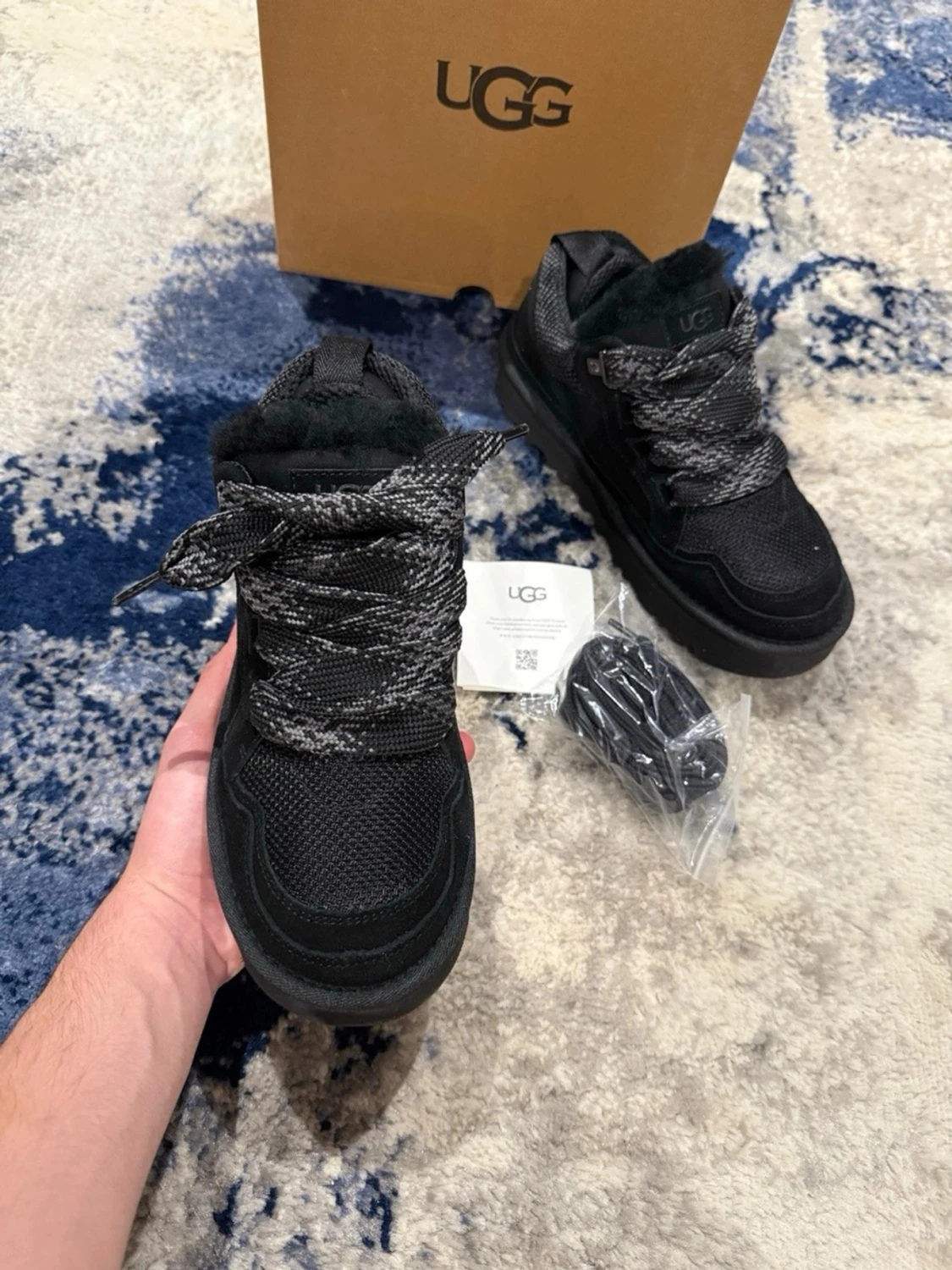 Svarta UGG Lowmel herr - 1