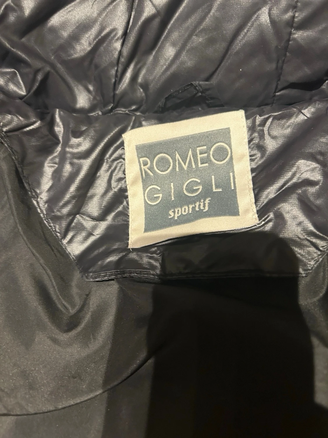 Svart lång dunjacka med huva - 3