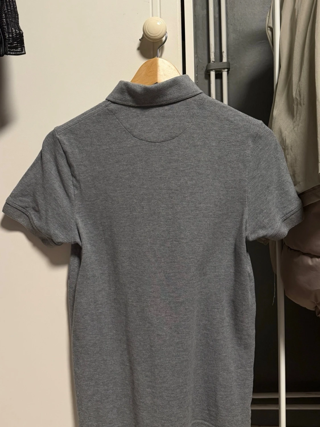 Grå pikétröja från Lyle & Scott - 1