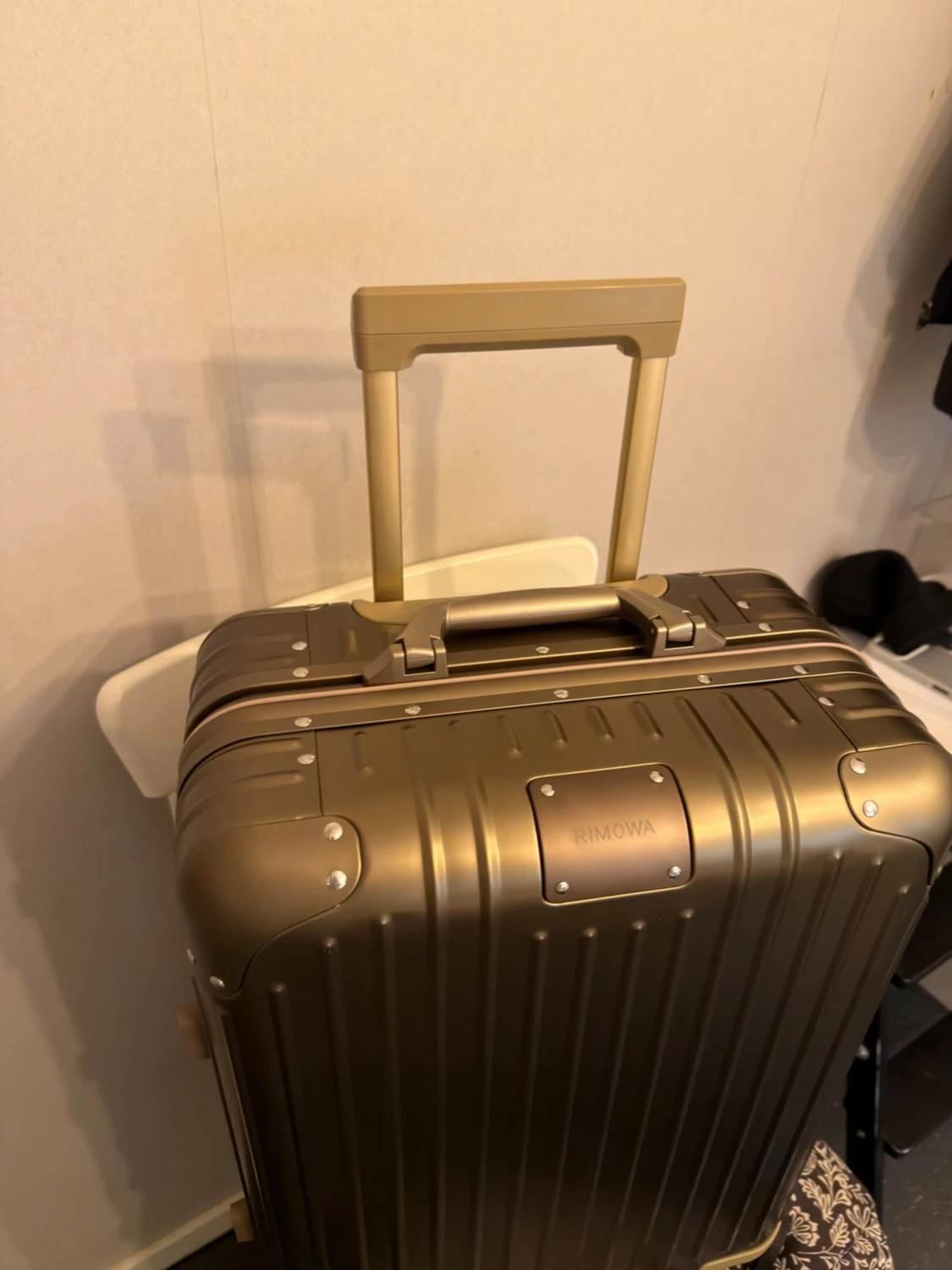 Olivgrön resväska från Rimowa - 4