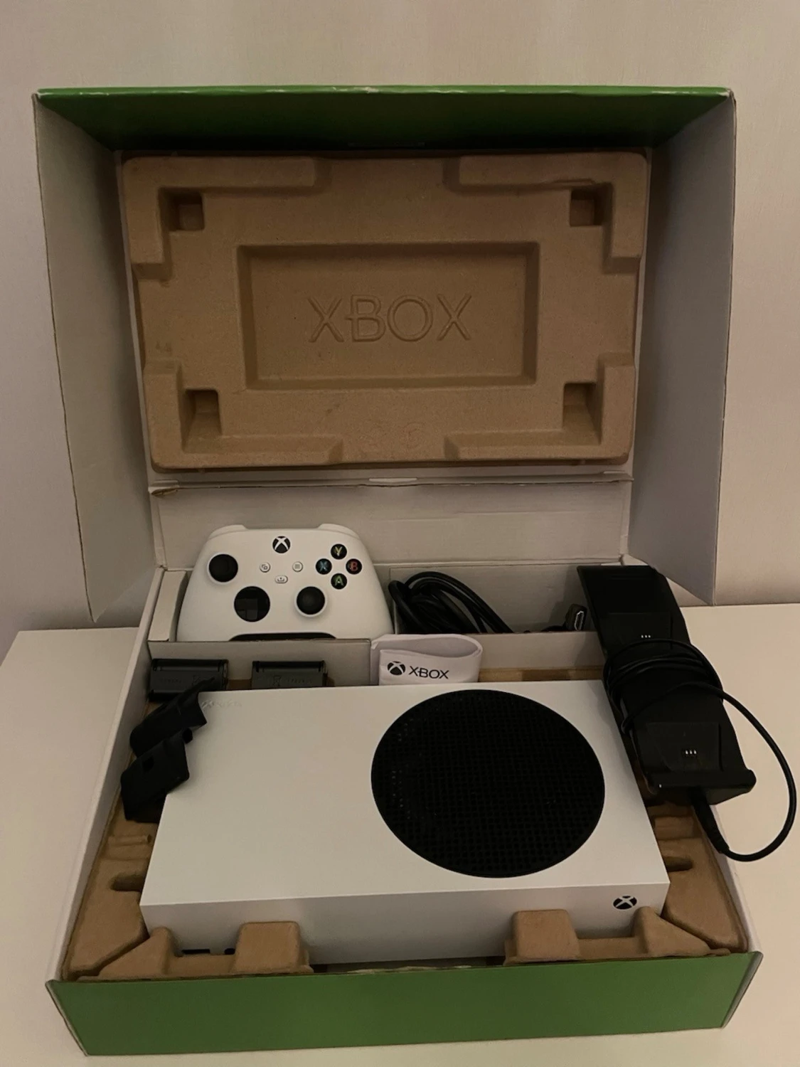 Xbox Series S spelkonsol med tillbehör - 6