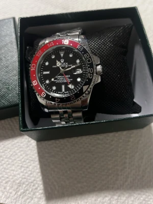 klocka  - Helt ny för bra pris hör av dig 