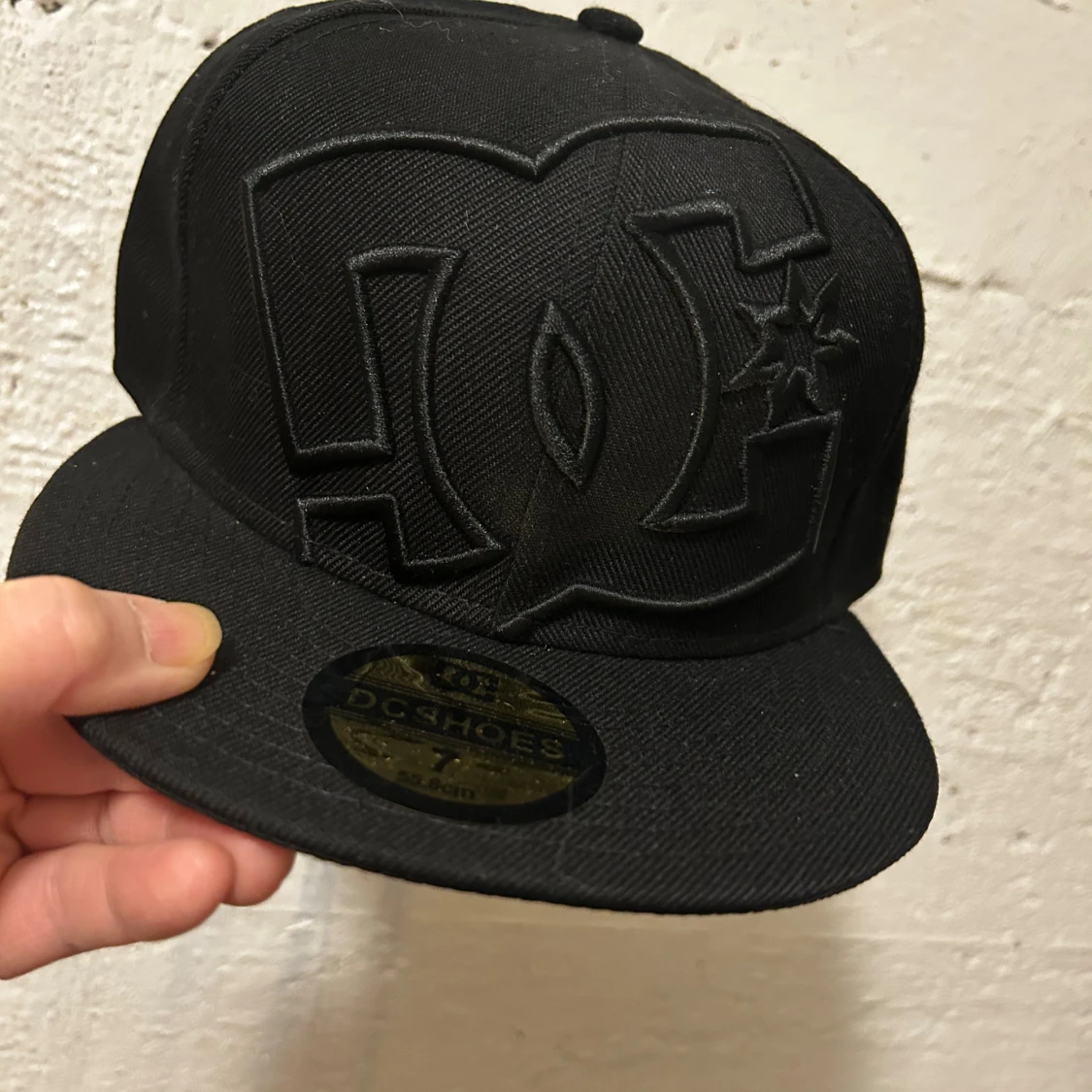 Svart DC Shoes keps 7 (55,8 cm)