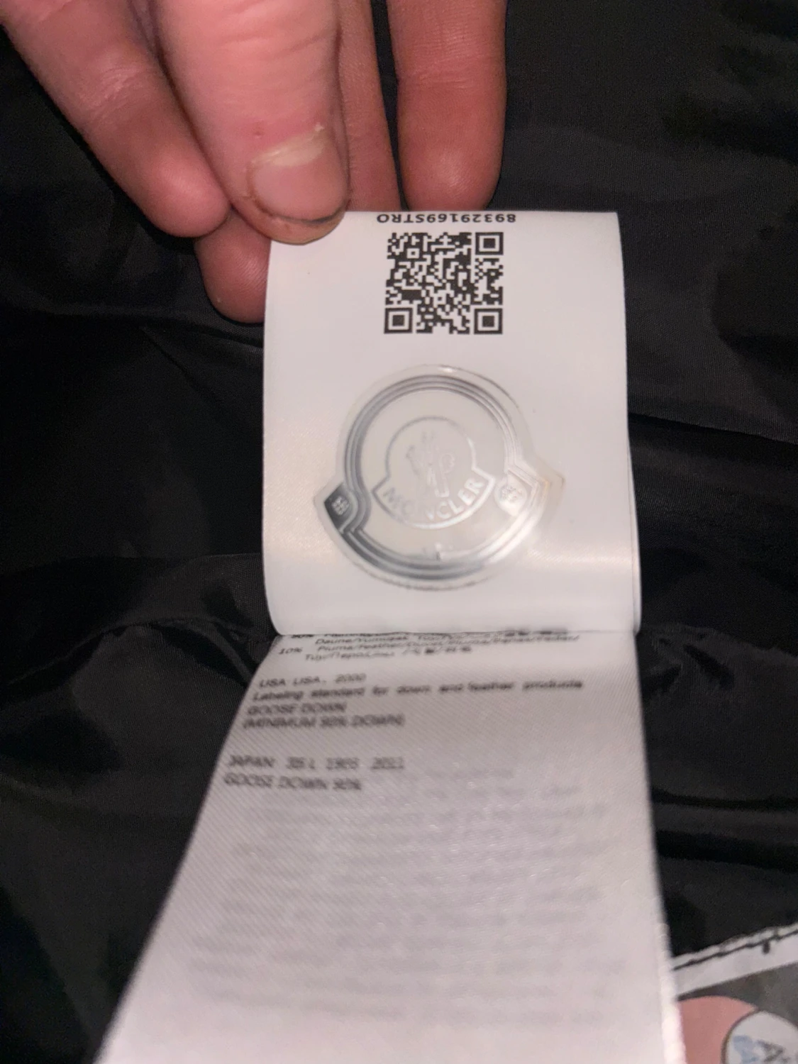 Säljer en moncler Maya jacka - 5