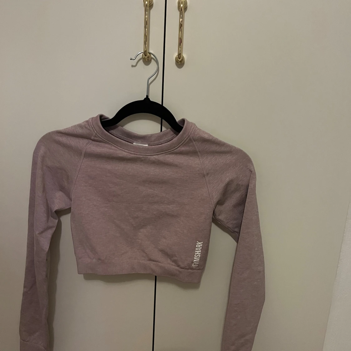 Ljuslila/rosa croppad långärmad topp Gymshark - 2