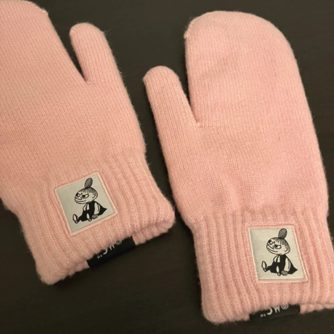 Mössa och vantar moomin/mumin  - 2