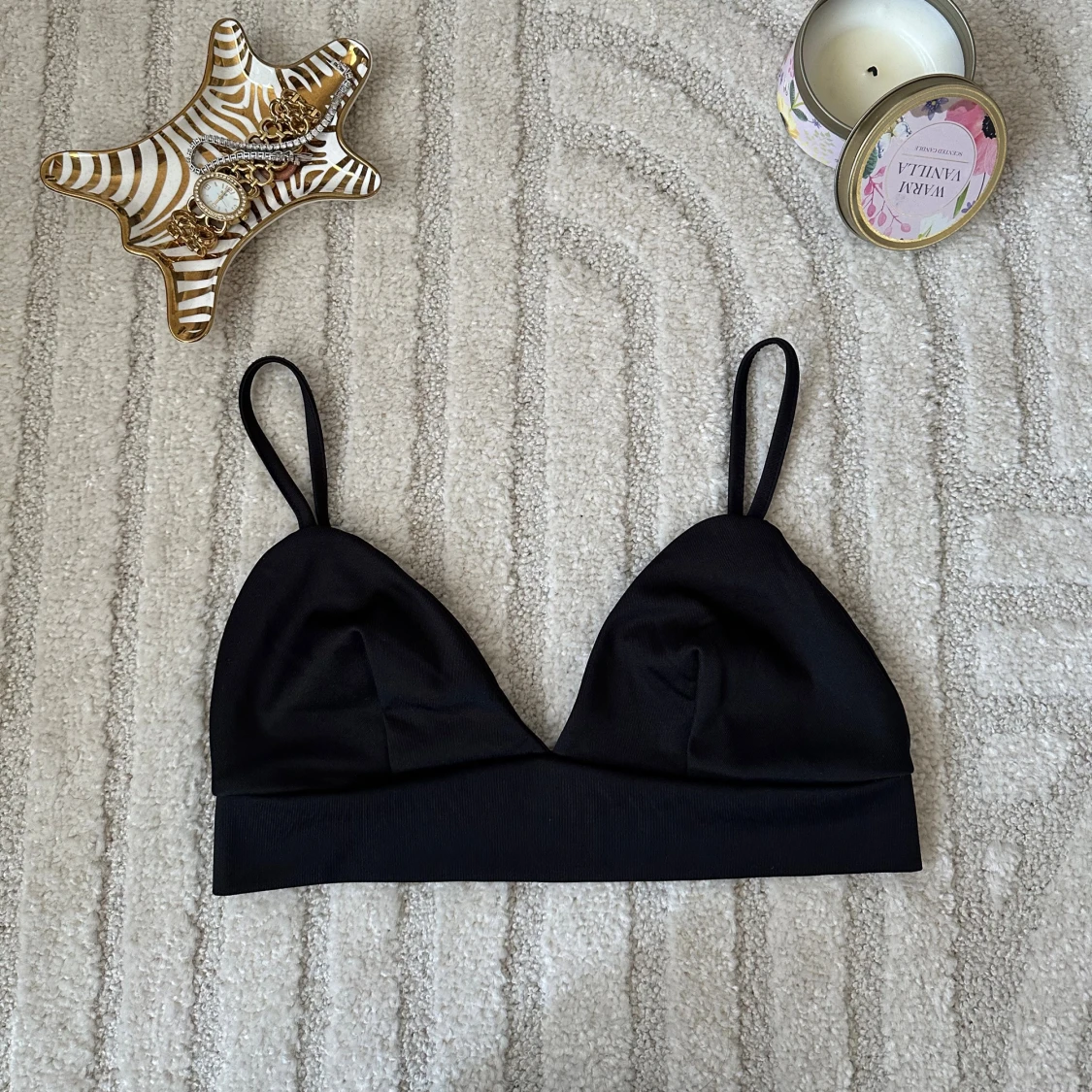 Svart top med mini tjol - 1