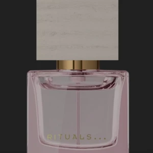 Trendig parfym från Rituals - Stilren parfym från Rituals i en snygg flaska med modern design. Perfekt för dig som vill ha en fräsch accessoar i badrumshyllan. Passar dig som gillar exklusiva detaljer och vill sticka ut.