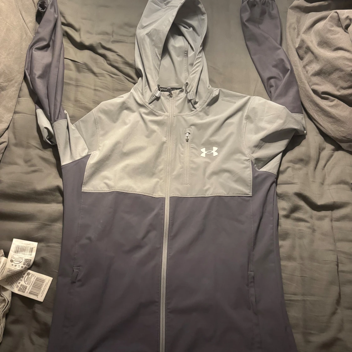 Grå vindjacka från Under Armour M