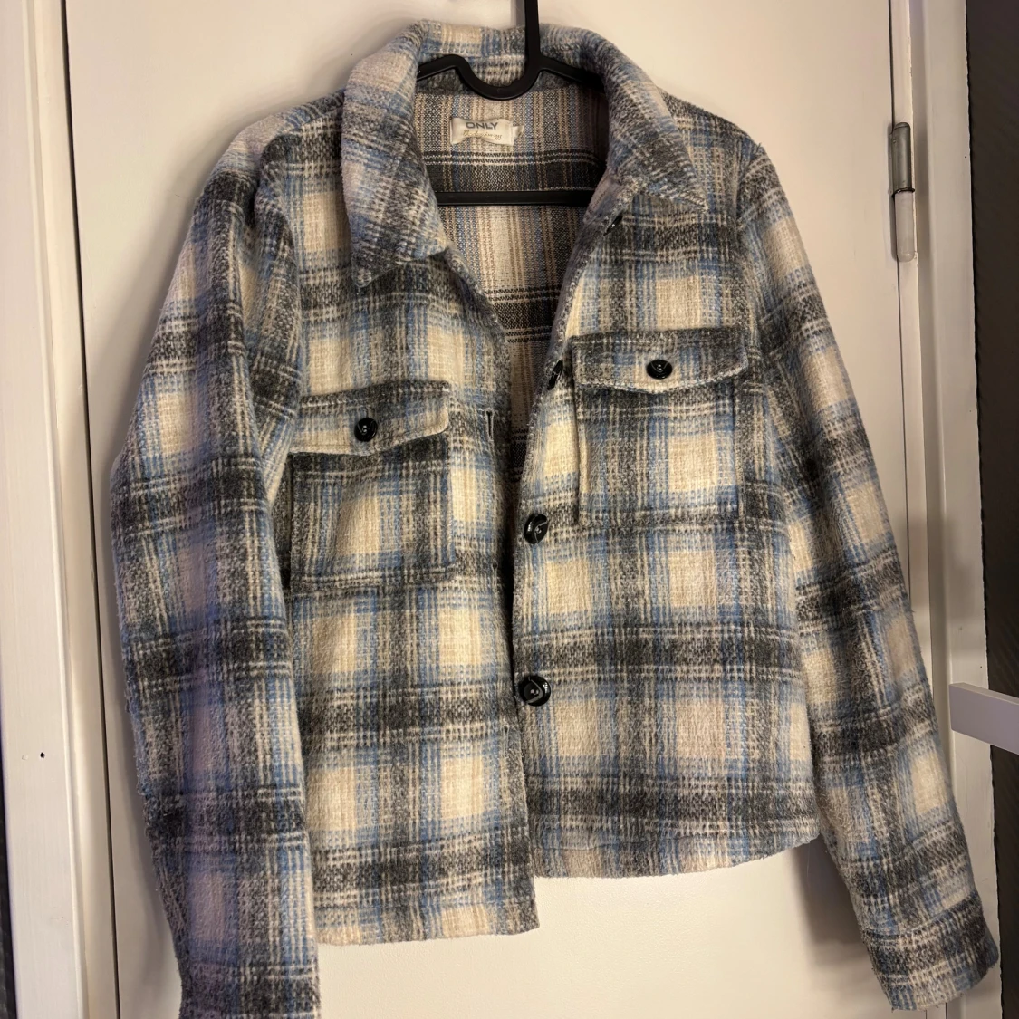 Rutig kappa från ONLY