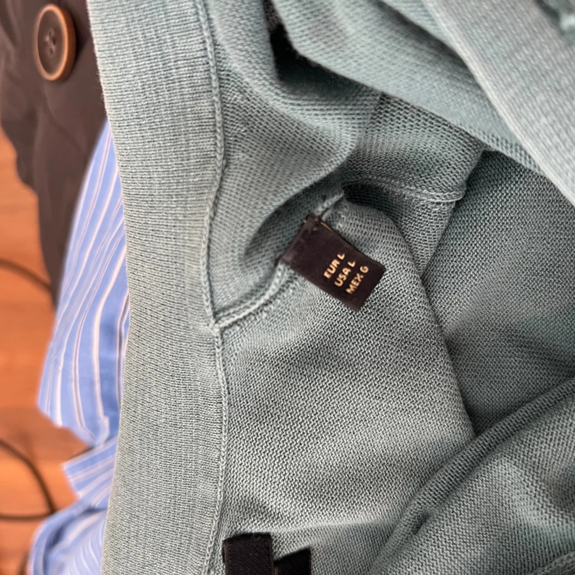 Ljusblå pikétröja från Massimo Dutti - 2