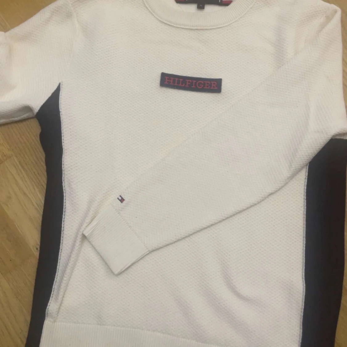 Limited edition Tommy Hilfiger  - 1