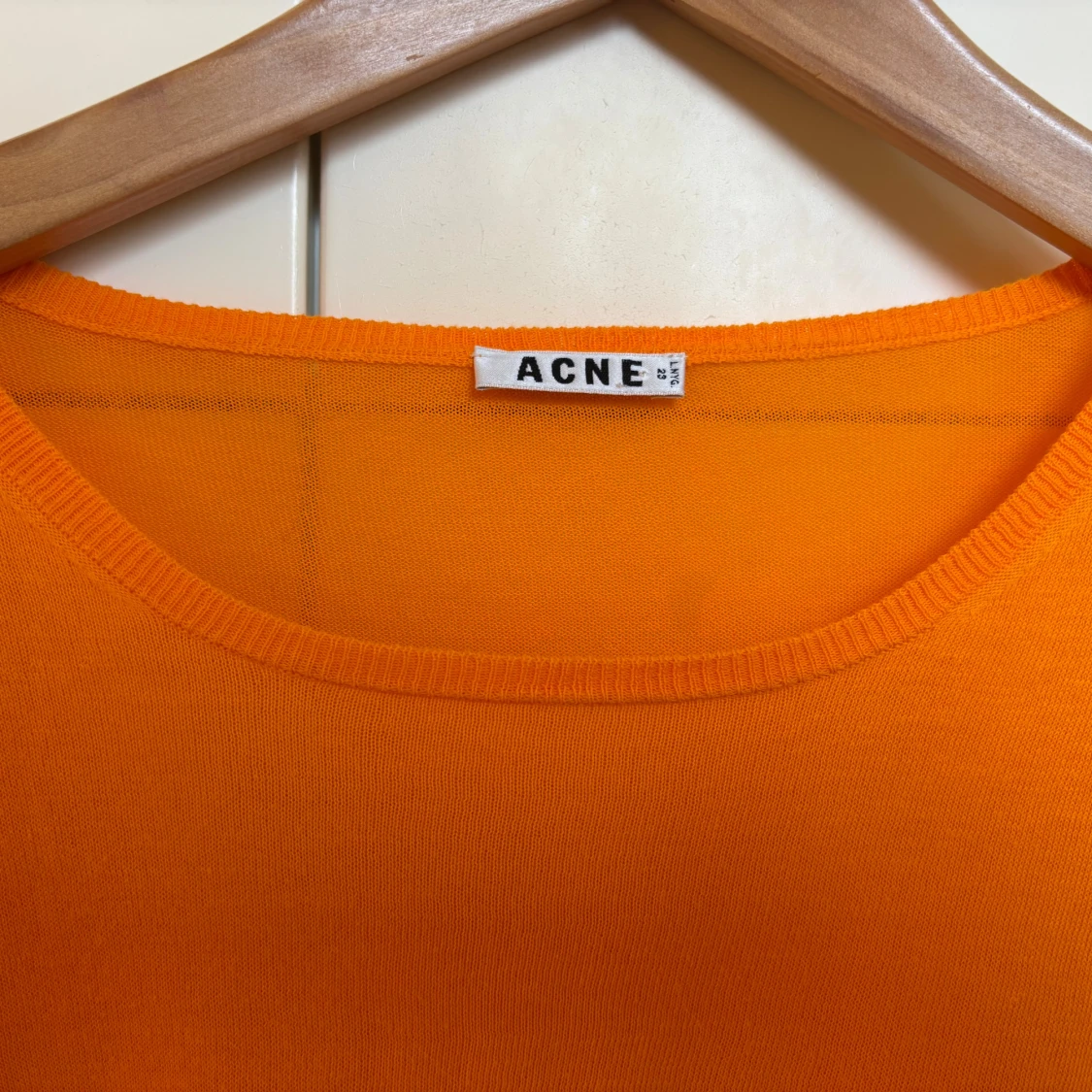 Orange bomullströja från Acne Studios - 2