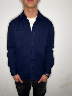 Selected Homme Overshirt - Snygg overshirt från Selected Homme! Skick: 10/10 | nypris: 1200 Tveka inte att höra av er om ni har några frågor!🤗