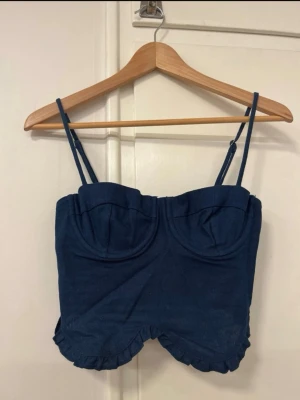 korsett topp - jätte fin och söt topp använd en gång🩷