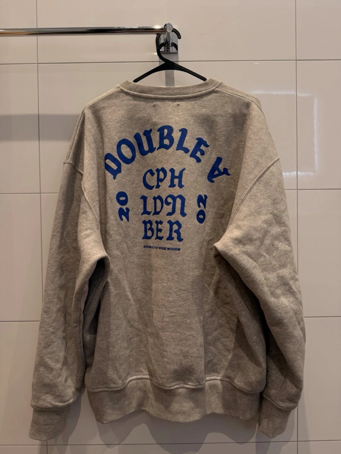 Grå sweatshirt från Wood Wood