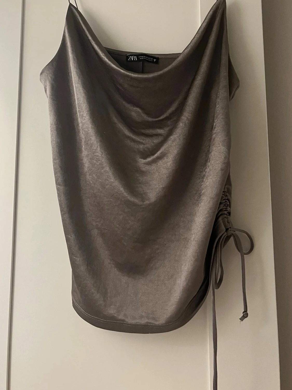 Grå omlott linnetopp från Zara - 1