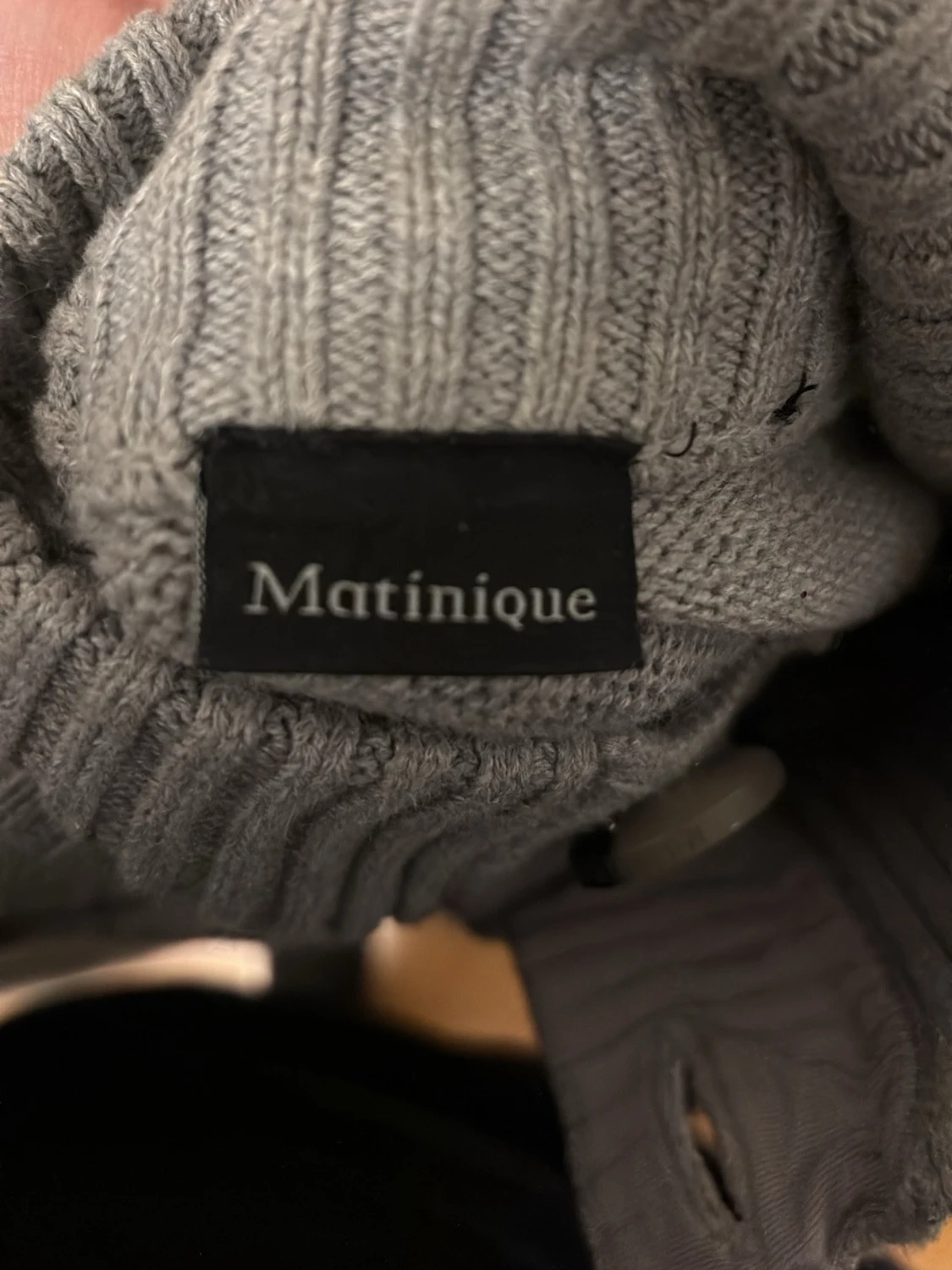 Grå cardigan från Matinique - 2